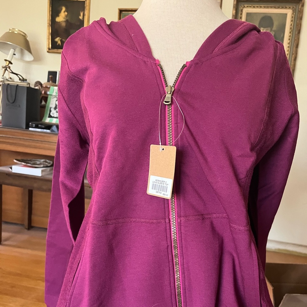 Title IX hoody. Medium. NWT - Picture 4 of 8